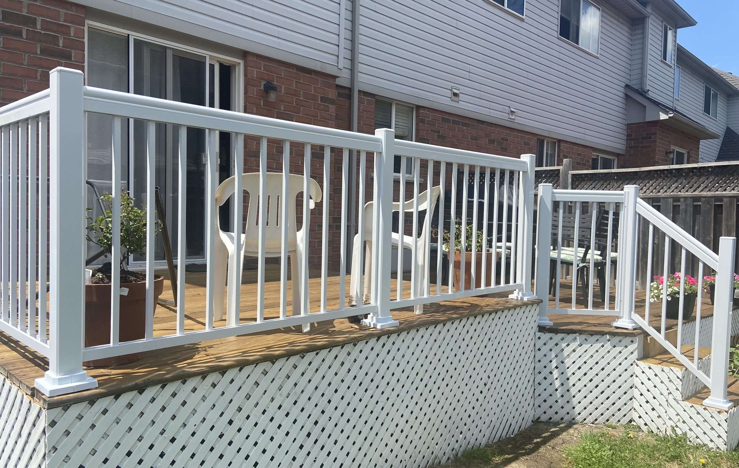 Custom Aluminum Deck Railings Installation White Spindles Cambridge, ON