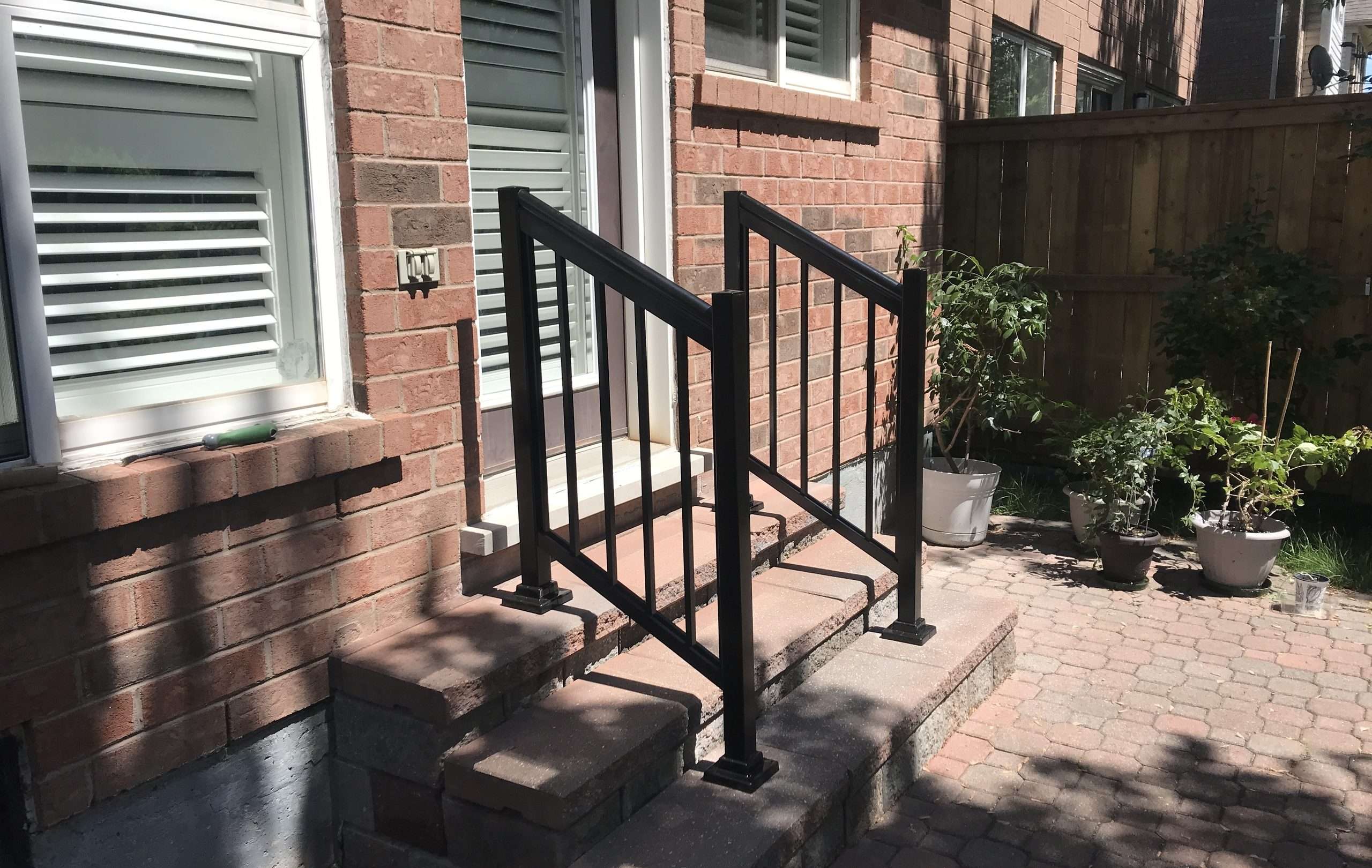 Aluminum Spindles Backyard Patio Railings installation Kitchener, ON