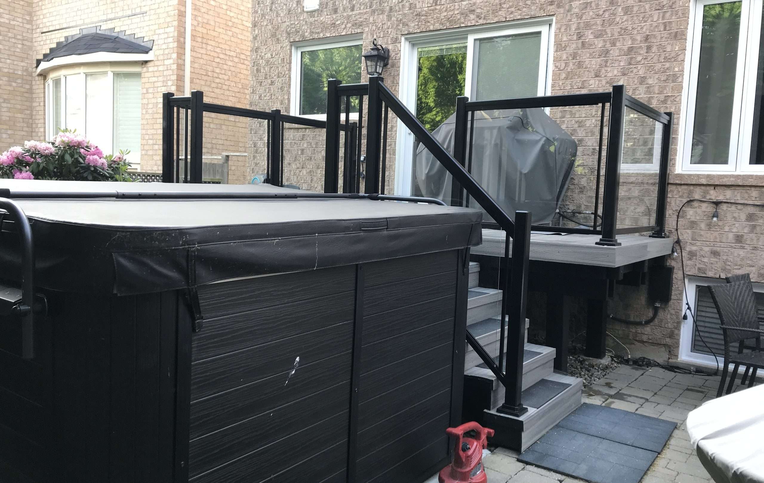 Clear Glass Deck Railings Installation (Waterloo, ON)