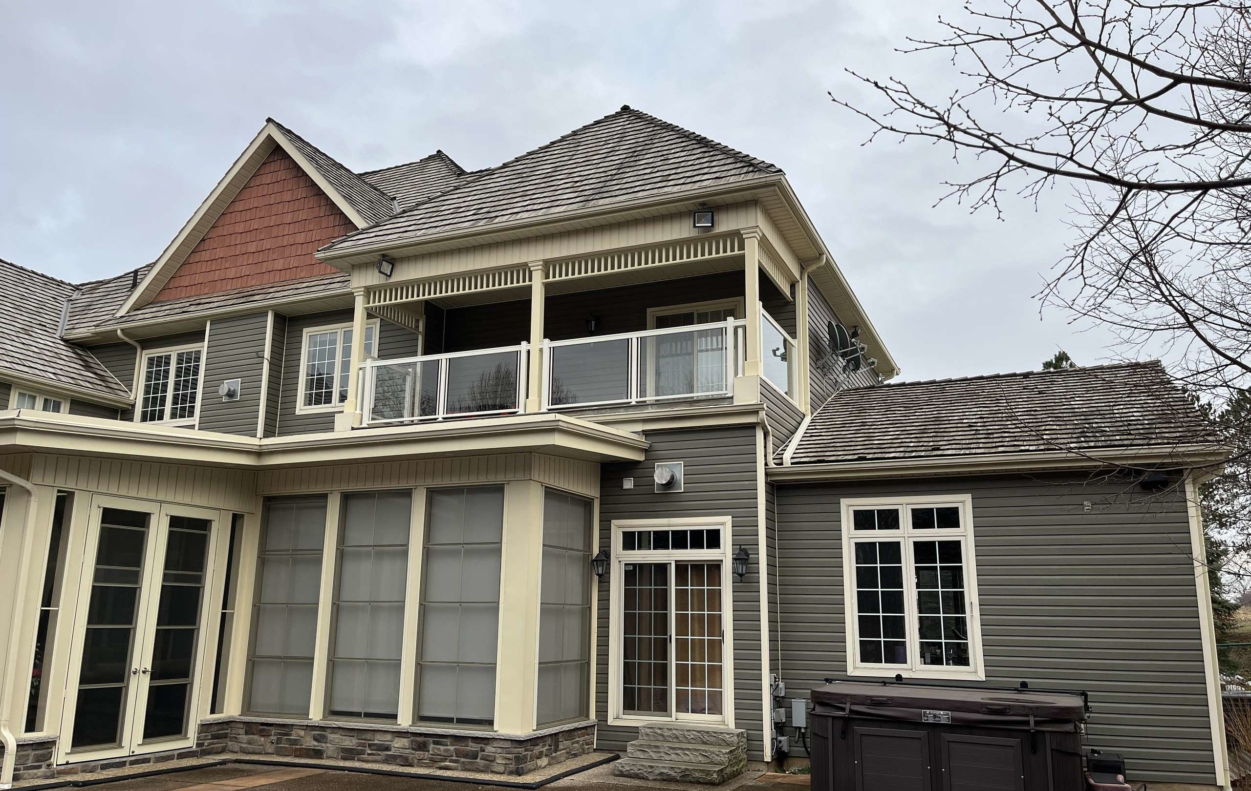 Clear Glass Balcony Railings Custom Installation (Guelph, ON)